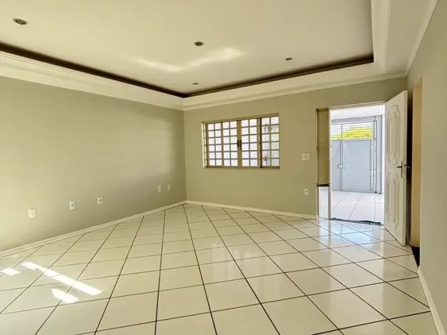 Casa em Condomínio - Jardim Itaipu