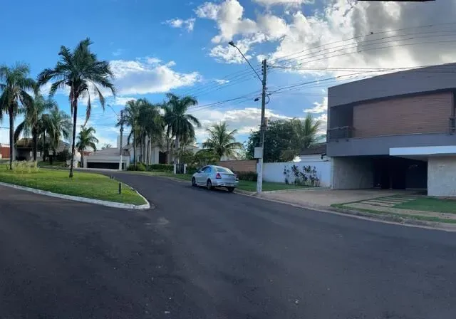 Casa em Condomínio - Jardim Alvorada