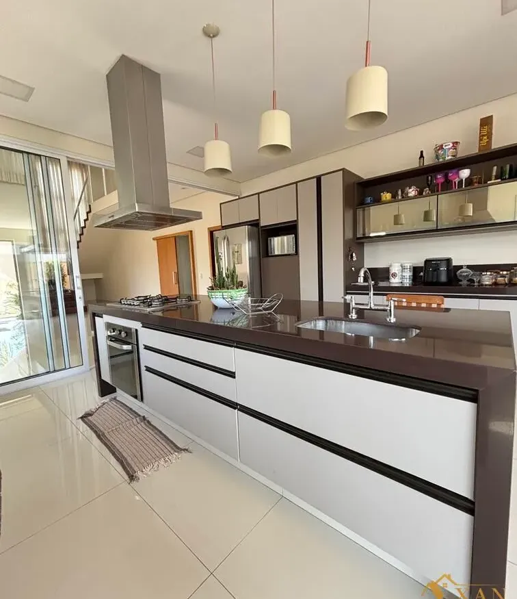 Casa em Condomínio - Loteamento Residencial E Comercial Fazenda Sao Sebastiao - foto 11
